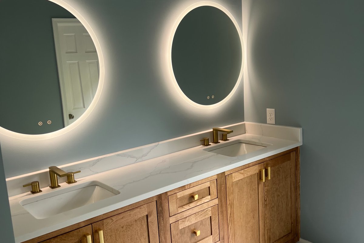 design40653's tweet photo. Schmidthorst – Bathroom Remodel (Villa Hills, Kentucky)
VIEW ALL PICS... https://t.co/EDqa0FWTtB

#design #customdesign #officedesign #bathroomdesign #bedroomdesign #commercialdesign #homebardesign #familiyroomdesign #northernkentucky #cincinnati https://t.co/sAK4M5aTvJ