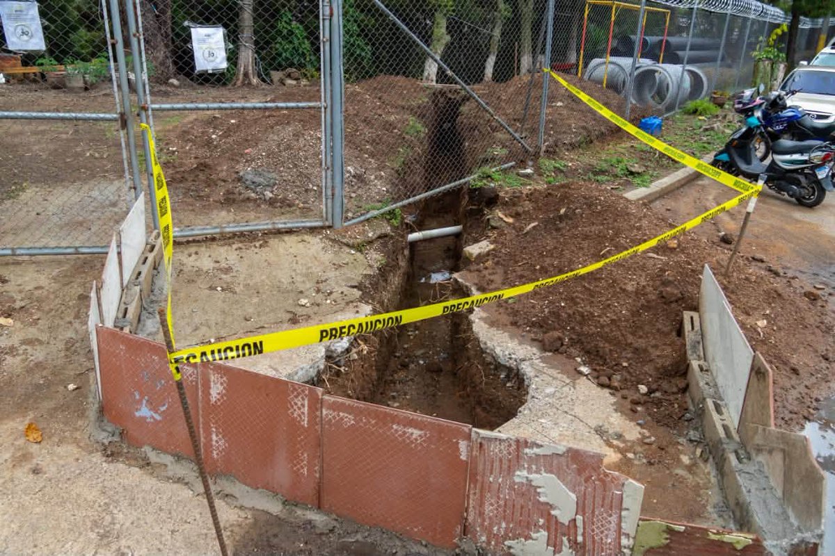 netobran's tweet photo. Ampliación de Tubería de Drenaje | 9av San Francisco 2 72 m2
Se realiza ampliación de tubería de drenaje para desfogue adecuado de aguas pluviales.. https://t.co/rcPtEz8Oy0