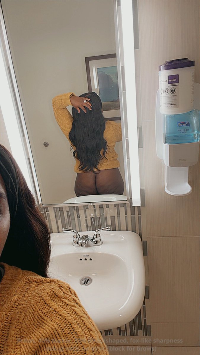 ChocolateLovas's tweet photo. Just a little work bathroom fun 😝😝😝 https://t.co/Kxqrl50Owj