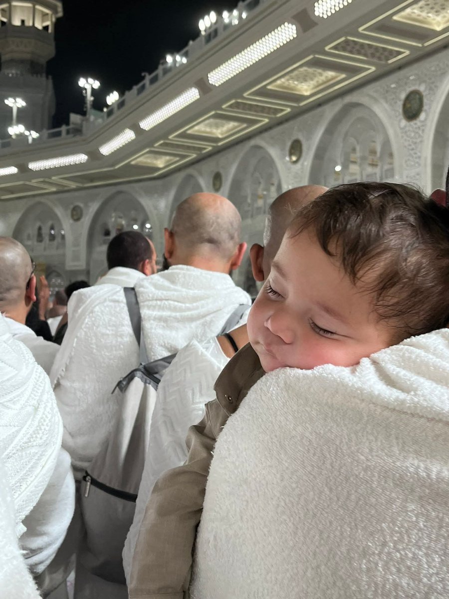 naqa925's tweet photo. {رَبِّ اجْعَلْنِي مُقِيمَ الصَّلَاةِ وَمِن ذُرِّيَّتِي ۚ رَبَّنَا وَتَقَبَّلْ دُعَاءِ} 🤍 https://t.co/cPnY1vBd1m
