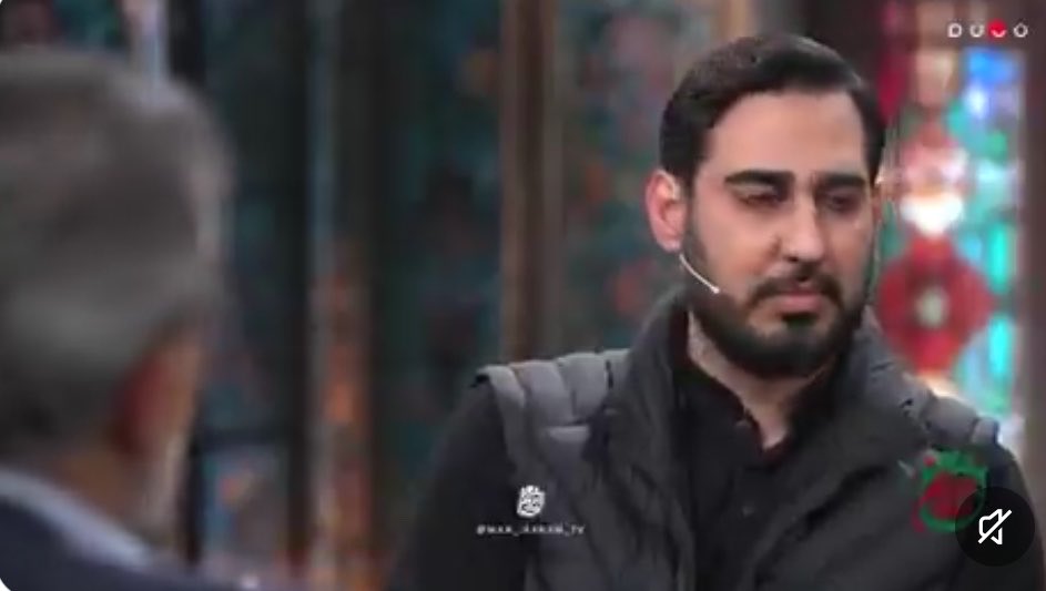 SaraSaadat_ir's tweet photo. آقای رسایی یادته مثل ده‌ها فعال رسانه‌ای و مجازی از علی صدری‌نیا؛ مستند ساز انقلابی که از قماش خودتونه شکایت کردی و از لبنان کشیدیش تهران و در آخر هم تبرئه شد؟!
شکایت کردن از ملت خوبه ولی اگه کسی از تو شکایت کنه کافره؟! https://t.co/4eAQm2sNlv