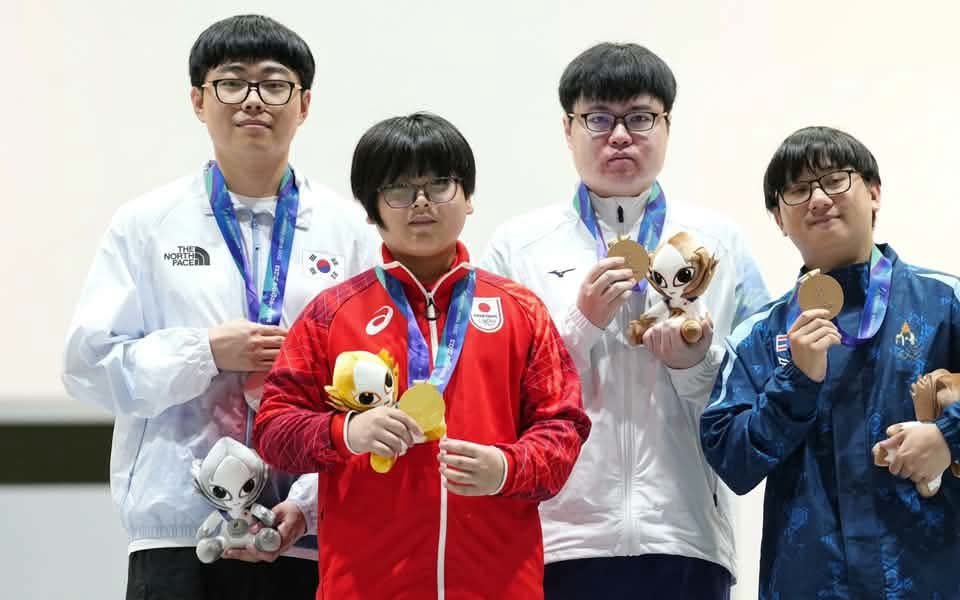 NunaxMx's tweet photo. ยิ่งรูปหน้าตรงยิ่งเหมือนพี่น้อง 🤣 
#เอเชียนเกมส์2026 #AsianGames2026 https://t.co/IicD20ymsF
