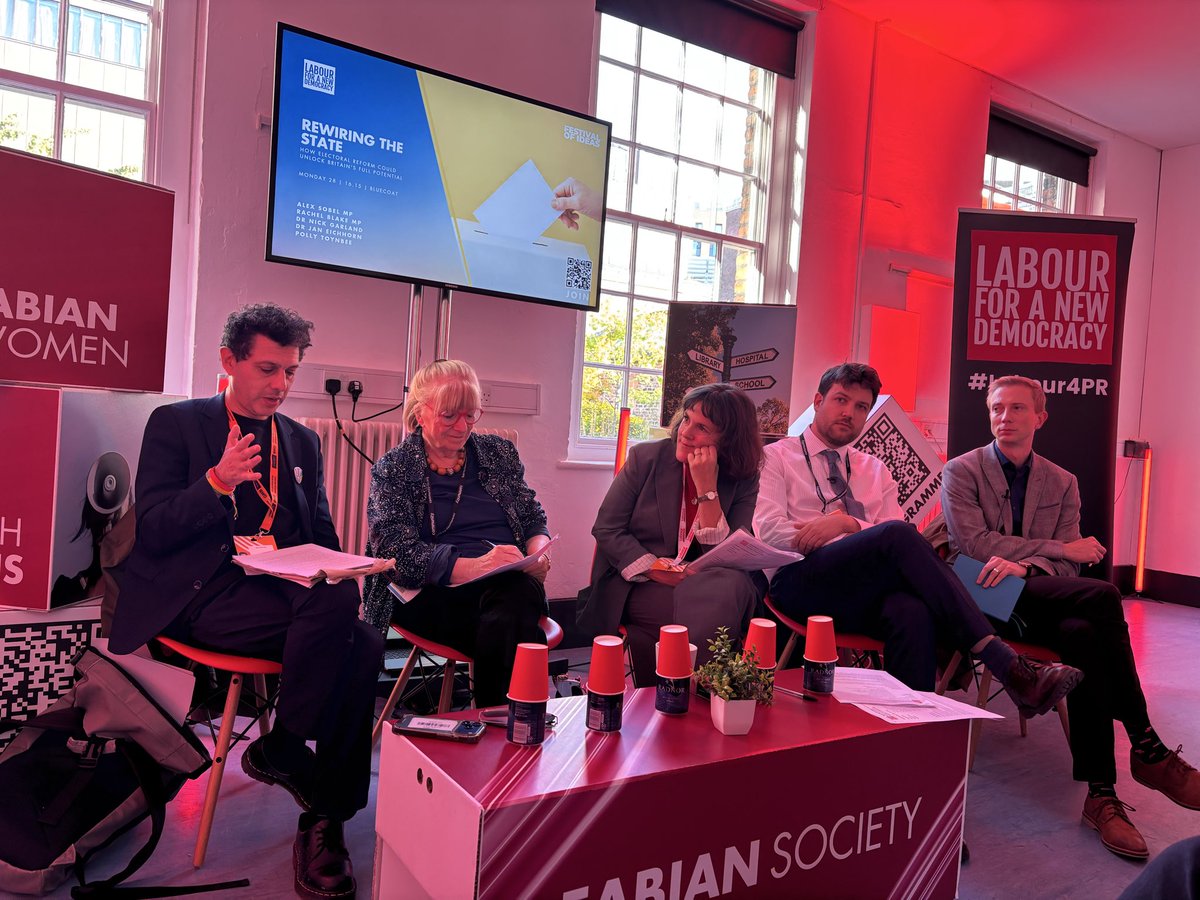 Labour4PR's tweet photo. @pollytoynbee “how much impetus is there for change amongst Labour MPs?”
@alexsobel “We had a debate yesterday, in which nobody will openly defend First Past the Post, because we’ve won the argument, and they know it’s indefensible”
@thefabians #Lab4PR https://t.co/vlGCybU1kI