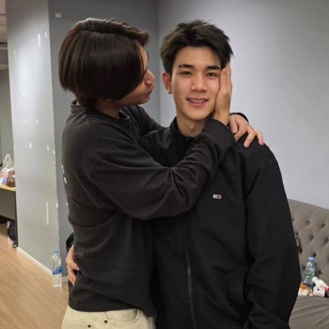 Itzmylii_x's tweet photo. เมะไม่ติดเท่แต่ติดเคะ😌 https://t.co/q9UhcR40SX