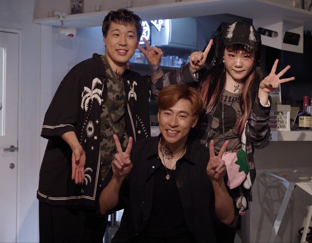 gamaegg's tweet photo. ずっと観たかった舞台🙌観劇できて良かったです嬉しい✨
面白かった〜皆さんのビジュも良くて最後も盛大で黙されて驚いて騙されてと忙しい😂
また配役違いでも観たい！

#サンブンノイチ https://t.co/F3qDnK8eW2