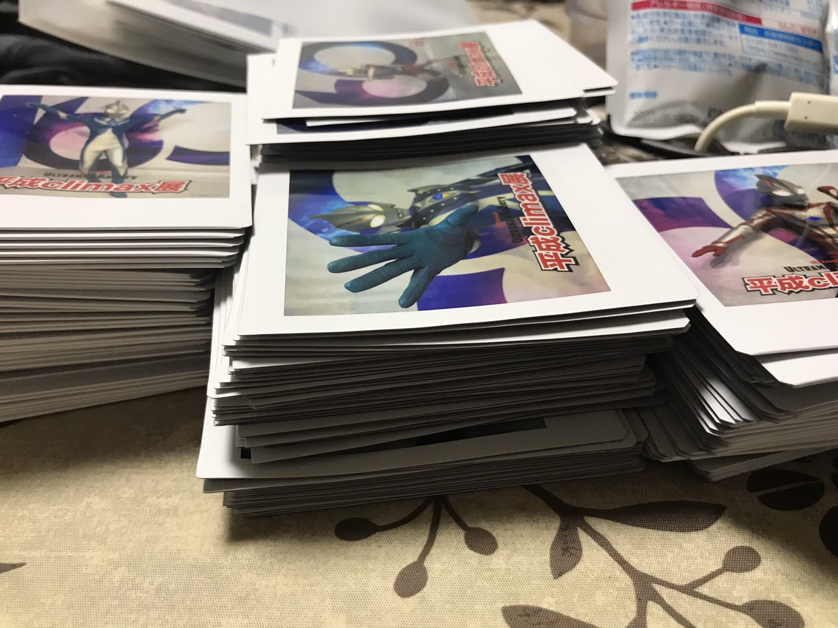 3199MIKI's tweet photo. 今回の平成クライマックスのチェキのを数えてみました

総合　　　　252枚
コスモスのチェキだけおかしーーー　笑笑
みんなのチェキの数をおしえてほしいな https://t.co/n5Tr66Gph7