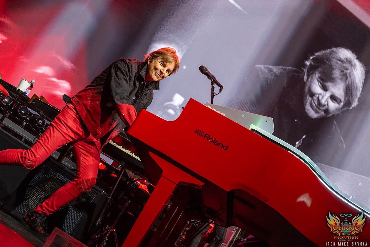 TheJonathanCain's tweet photo. So grateful for every single one of you who continues to show up, sing along, and support us on this tour. After all these years, your love and encouragement never go unnoticed.

Thank you for being part of this journey and making every night so special. Still counting my blessings, and I can’t wait to see you at the next show!