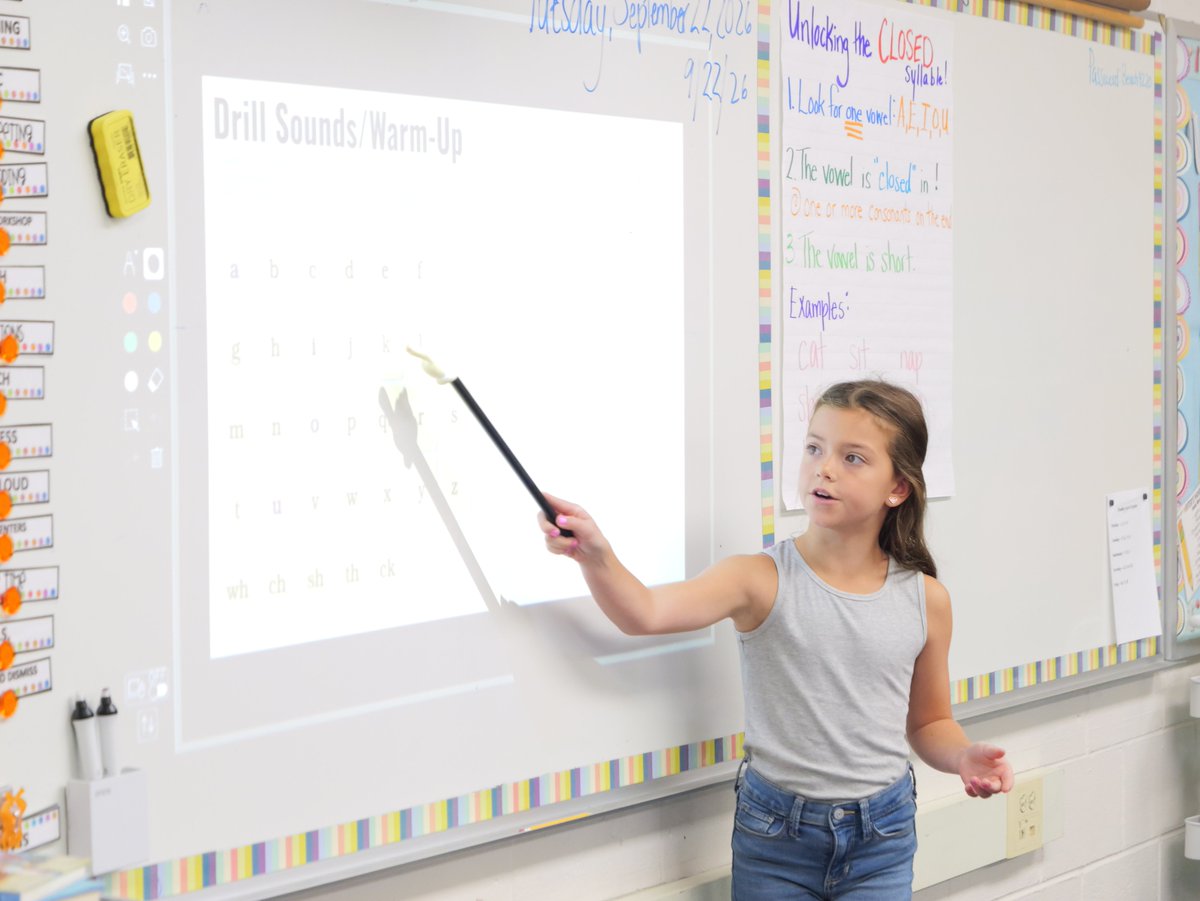 NewJerseyDOE's tweet photo. From early literacy to dual enrollment, Point Pleasant Beach students are gaining the skills and opportunities they need for success. Commissioner Laux visited Antrim School and Point Pleasant Beach High School to see academic, wellness, and career programming in action. https://t.co/k0oee2qVlC
