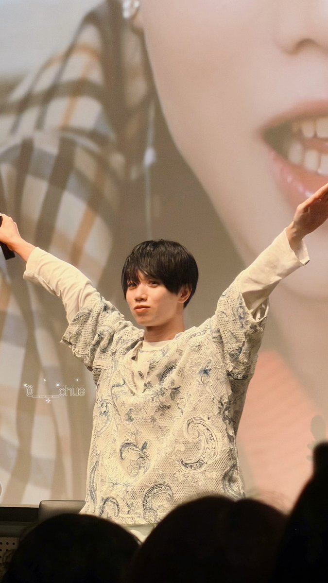 ____chue's tweet photo. 自分のファンの人が集まっている空間で、大事なことを話してくれたり、お知らせを真っ先にしてくれるの、いつもとても嬉しくて、愛だな、と思います
親知らず、早く良くなりますように🦷💧 https://t.co/AwH1O3J8uA
