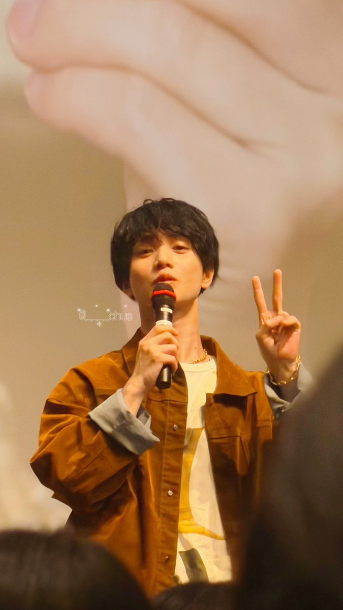 ____chue's tweet photo. 自分のファンの人が集まっている空間で、大事なことを話してくれたり、お知らせを真っ先にしてくれるの、いつもとても嬉しくて、愛だな、と思います
親知らず、早く良くなりますように🦷💧 https://t.co/AwH1O3J8uA