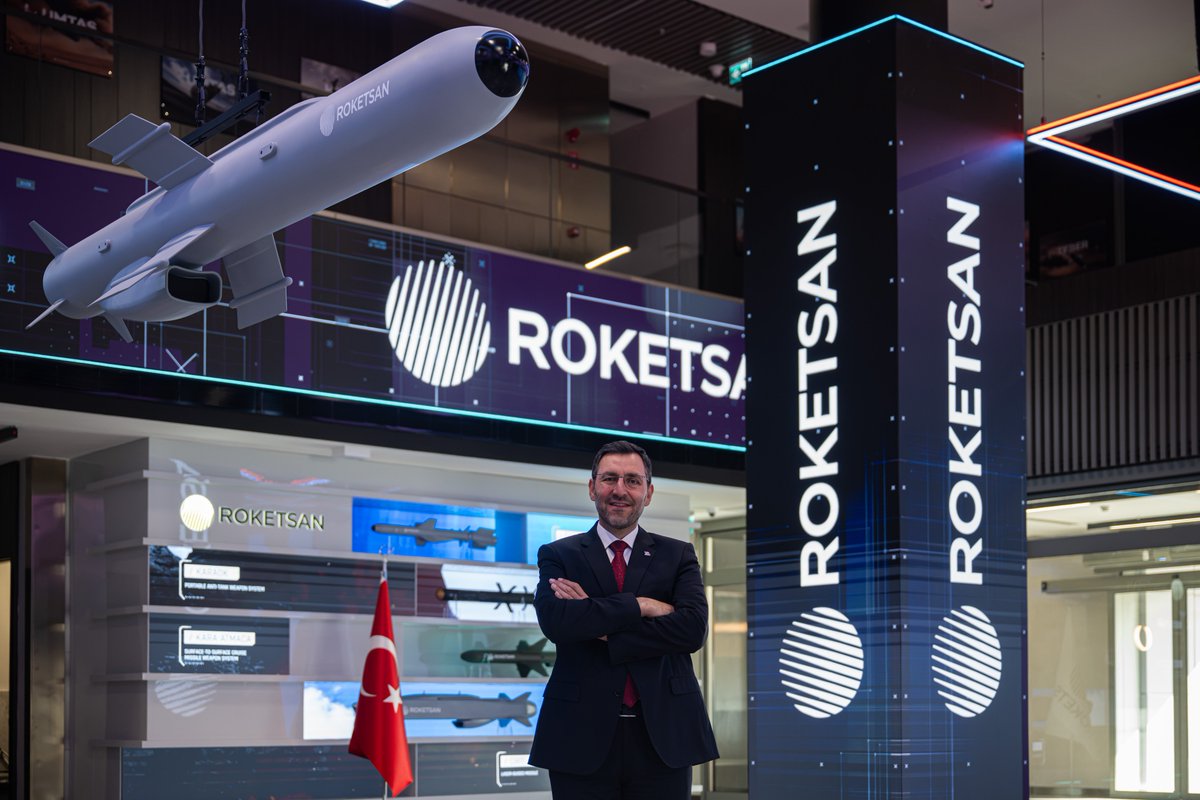 anadoluajansi's tweet photo. 🚀 Türkiye'nin uzaydaki yolunu "ŞİMŞEK" açacak

ROKETSAN Genel Müdürü Murat İkinci, uzay alanında yürüttükleri çalışmalara ilişkin AA'ya konuştu

— 2016'dan beri defalarca sonda roketleriyle, değişik platformlarla, uzayda oluşturmuş olduğumuz çözümlerimizin denemesini, uzayla ilgili tarihçe kazandırma kısmını çok büyük oranda tamamladık

— İlk etapta ŞİMŞEK 1, sonrasında ŞİMŞEK 2'nin başarılı atışlarıyla inşallah Türkiye'nin uzaya bağımsız erişimini ROKETSAN olarak sağlayacağız

— ŞİMŞEK 1 ve ŞİMŞEK 2 takvimine uygun devam ediyor. Orada herhangi bir sıkıntımız yok. İnşallah kısa zaman içerisinde bu çalışmaları tamamlayıp uzaya fırlatılmasını sağlayacağız

https://t.co/VVZMt94hn6