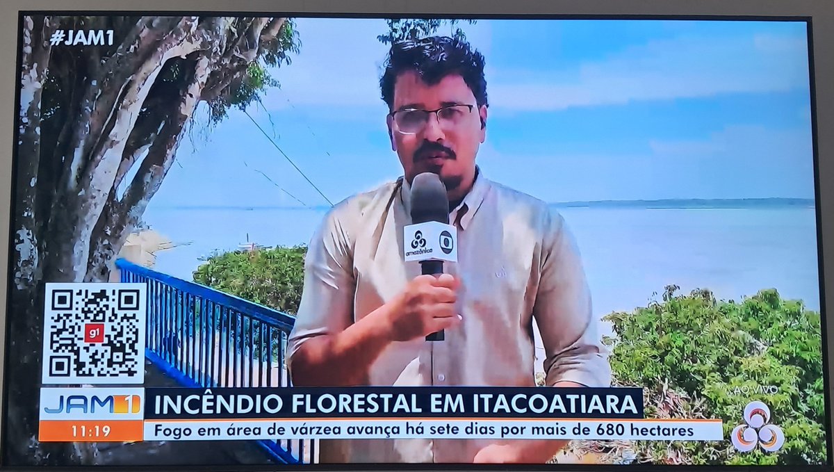 DanielBiase's tweet photo. @NewsLiberdade A 8 dias de incêndio, 100 eu falei 100 Campos de futebol de área queimada, até agora nenhum 'Artista" fez vídeo, música ou mostrou revolta. Isso é aqui na minha cidade Itacoatiara interior do Amazonas, impossível de respirar com tanta fumaça https://t.co/8BjdFMtDYZ
