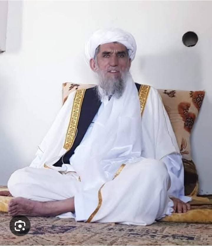 UmarFarooq920's tweet photo. حق کی راہ میں جان دینے والے کبھی مرتے نہیں، وہ دلوں میں زندہ رہتے ہیں۔ حضرت مولانا محمد حنیف شہیدؒ کی یاد اور ان کا مشن ہمیشہ زندہ و جاوید رہے گا! 💯
#یوم_شہادت_مولانامحمدحنیف https://t.co/bcxnFOuZy4
