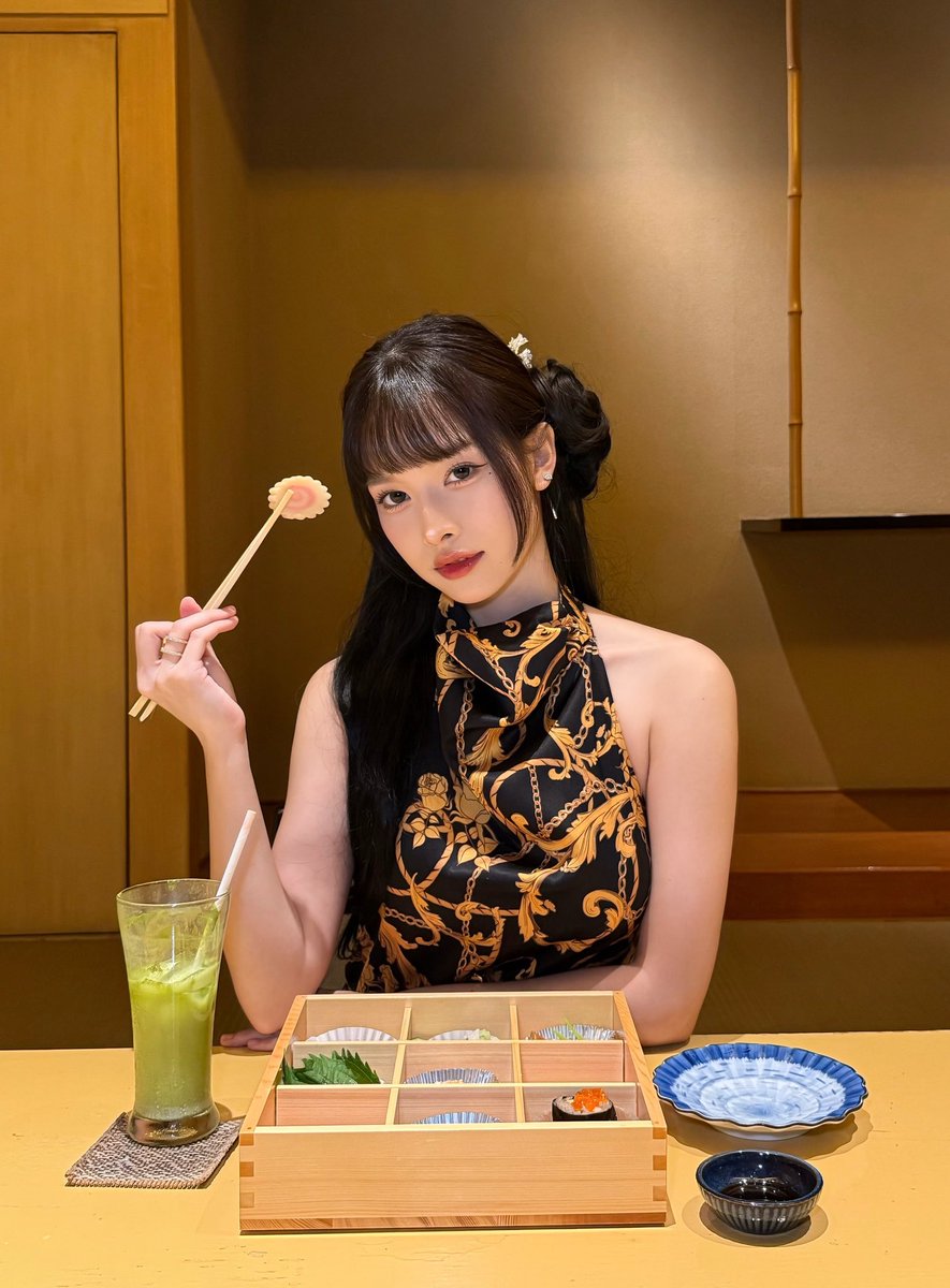 chanya_cyp's tweet photo. ซาชิมิเดสส 🍱🍣🥢
#NewChanyapuk https://t.co/ded76E8ttt