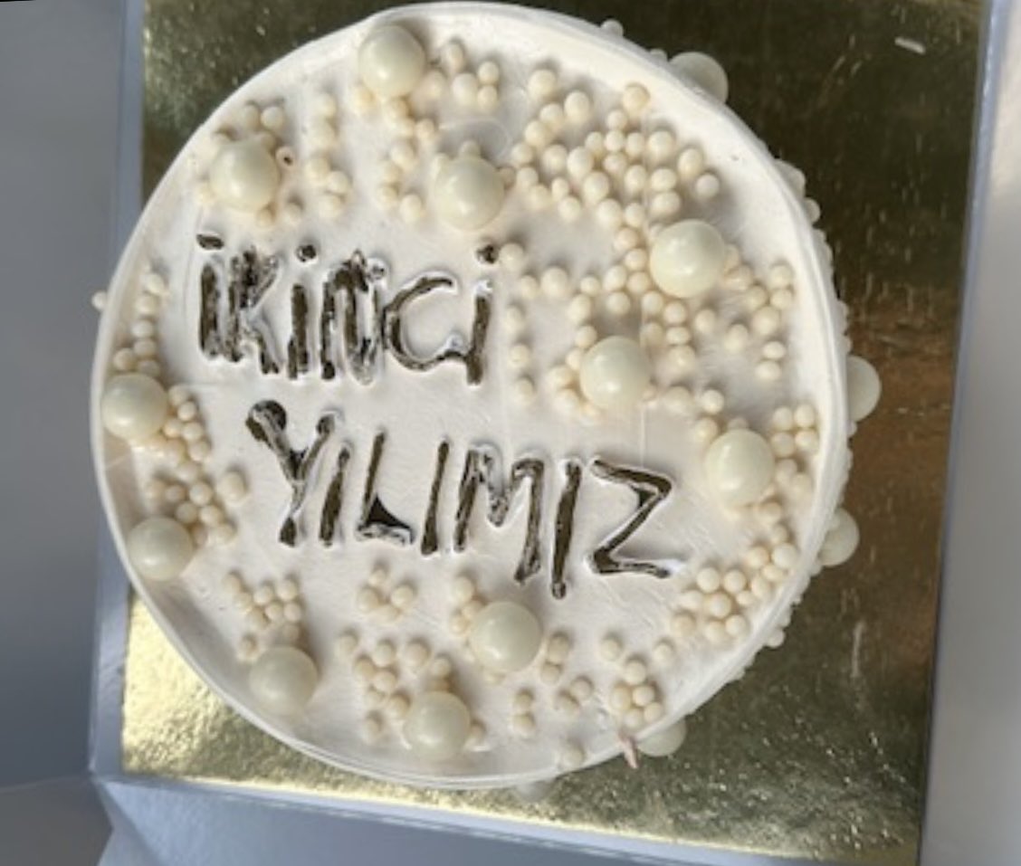 beyzauygr's tweet photo. @berlinitos Pastanızın kötü olduğunu düşünürseniz aklınıza benim pastam gelsin 🙃 https://t.co/UDVdkib1NQ