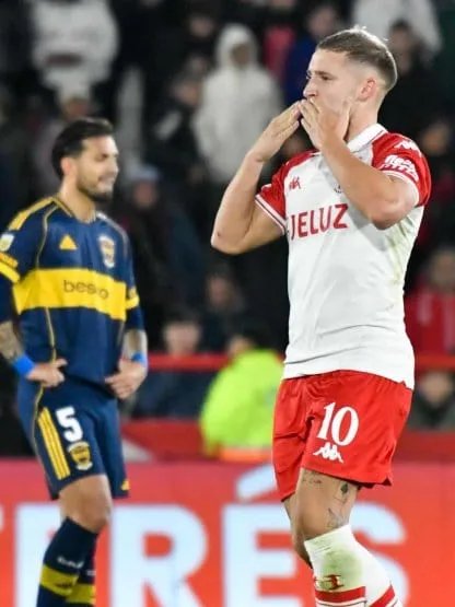 manucrack134's tweet photo. @DiarioOle Los verdaderos clásicos los perdió los dos https://t.co/2Vds0rTSb0