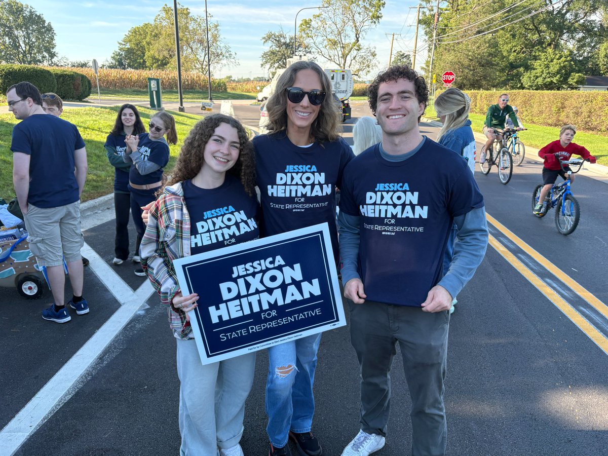 JDHfor97's tweet photo. Sunshine, smiles, and so much hometown pride at the Plainfield Homecoming Parade this weekend! Huge thank you to everyone who came out to walk alongside me. So grateful for this wonderful community!

#jdhfor97 #Plainfield #WillCounty #KendallCounty #Illinois https://t.co/IEYSudaVI7