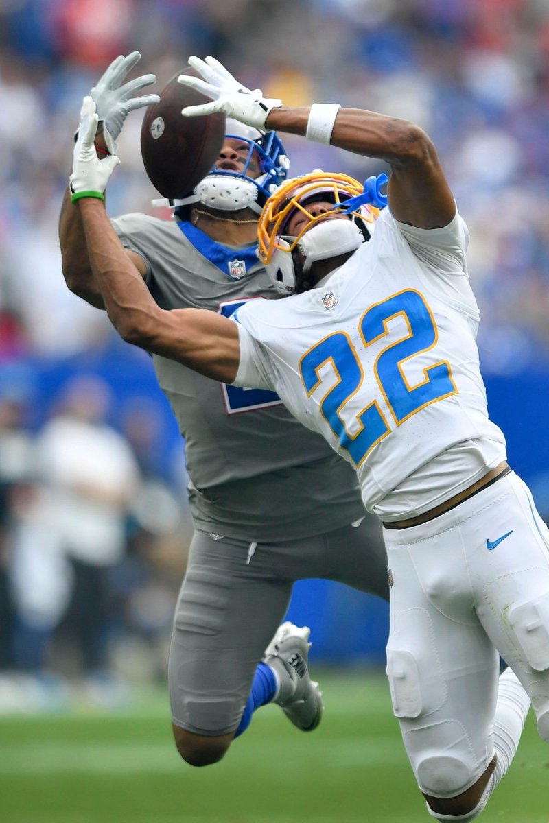 PFF's tweet photo. Highest Week 3 defensive grade among S

Genesis Smith                 95.1
C.J. Gardner-Johnson   90.3
Talanoa Hufanga            88.9
Xavier Watts                    84.6
Tony Jefferson                 81.1 https://t.co/7tenNb9dv6