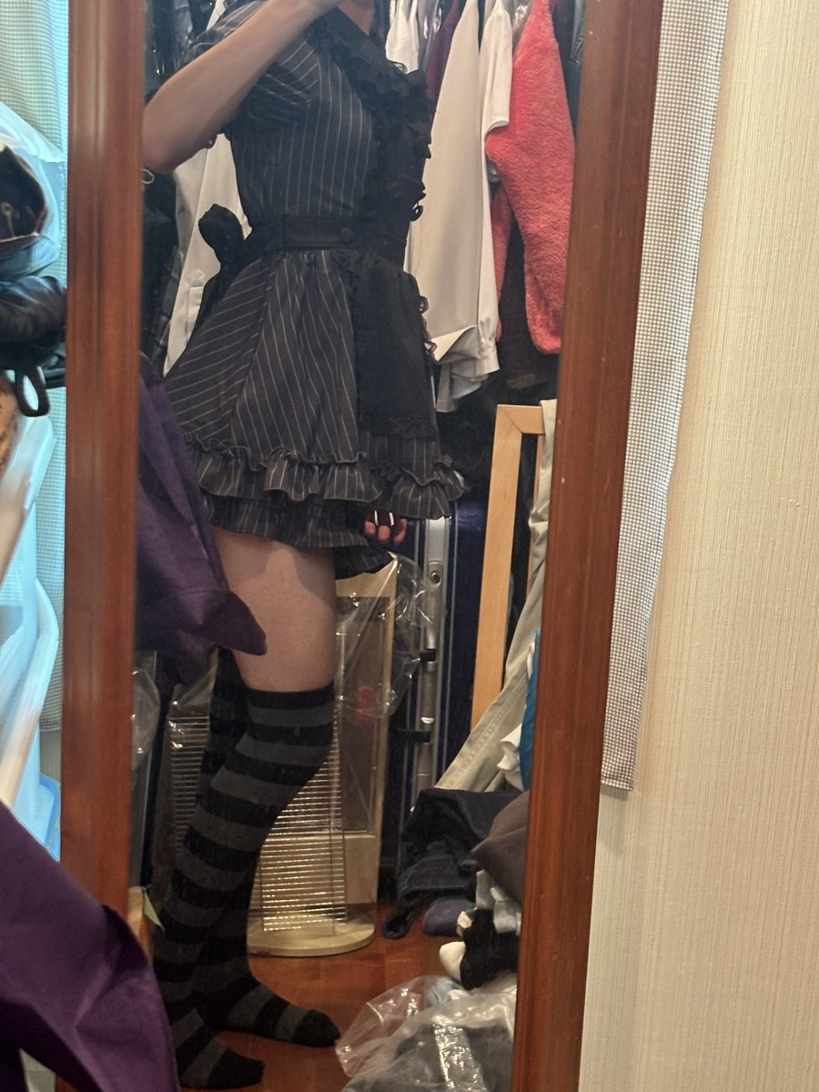 katouyuusei's tweet photo. やっぱ地雷服はスタイル盛��る
#女装
#地雷 https://t.co/4bshRVFdGd