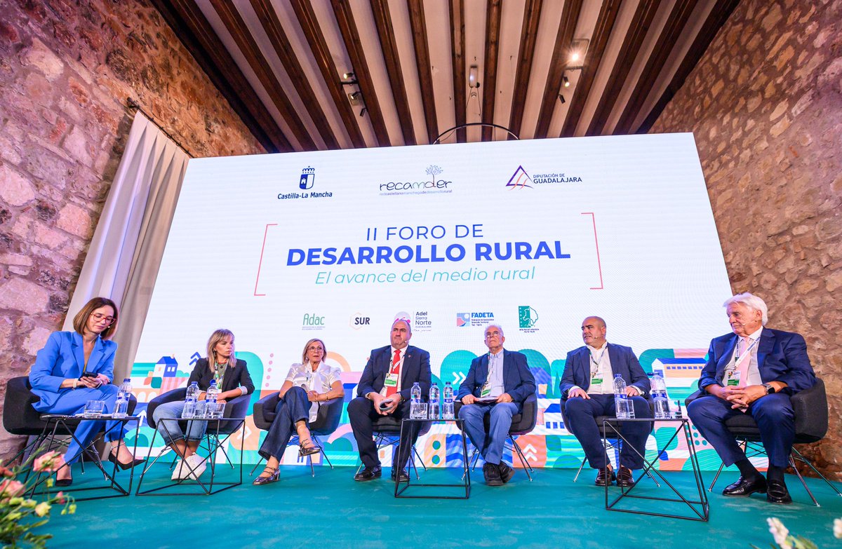 PRODESE's tweet photo. 👉El gerente de #PRODESE, Víctor Alcocer, y el integrante de la JD y alcalde de #Cardenete, Francisco Cocera, asistieron al #IIForoDeDesarrolloRural. 
📃Estas son las reivindicaciones para que pueblos como los de la #SerraníaDeCuenca puedan avanzar:  https://t.co/35Y1eE7csG https://t.co/JfZ8q9ZLOh