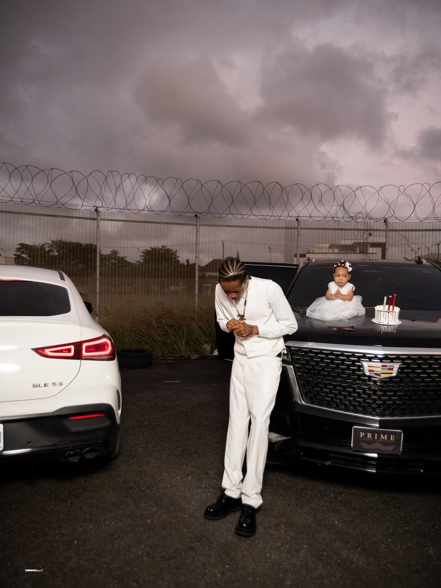 teee_dollar's tweet photo. Ya Allah, I’m grateful. 🤲🏽🤍 +1 today🎂🎉— my first birthday as a father. 🥂❤️ https://t.co/hAEoTw2svj