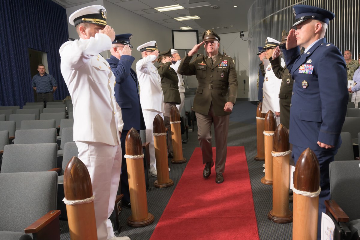 DLAMIL's tweet photo. As he prepares to depart DLA and retire from the @USArmy after 36 years of service, DLA Director Army Lt. Gen. Mark Simerly reflects on a tenure defined by transformation.

Read his full conversation in the latest edition of Loglines: https://t.co/DccS5JS2pP

#Loglines2026Issue3 #DLADirector #Leadership