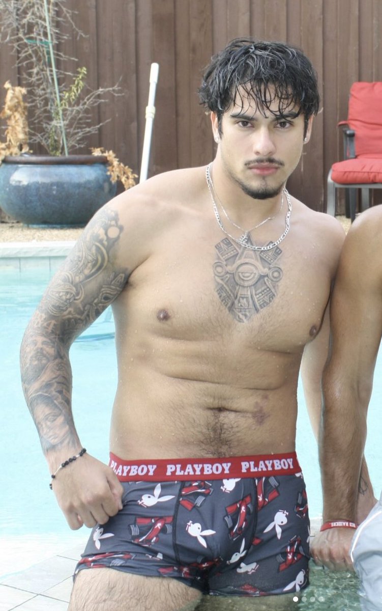 ediblezfm's tweet photo. puerto rican lover boy. https://t.co/w8rQ6Rjka4