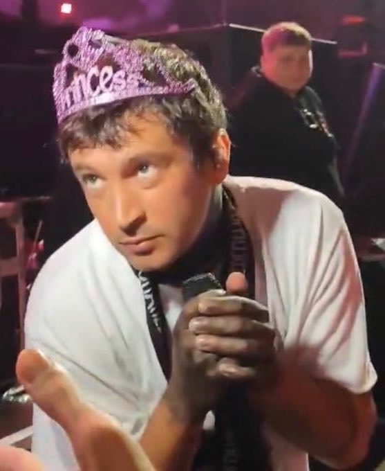 robot_voicess's tweet photo. prettiest princess ever https://t.co/A4QLsCnrP7
