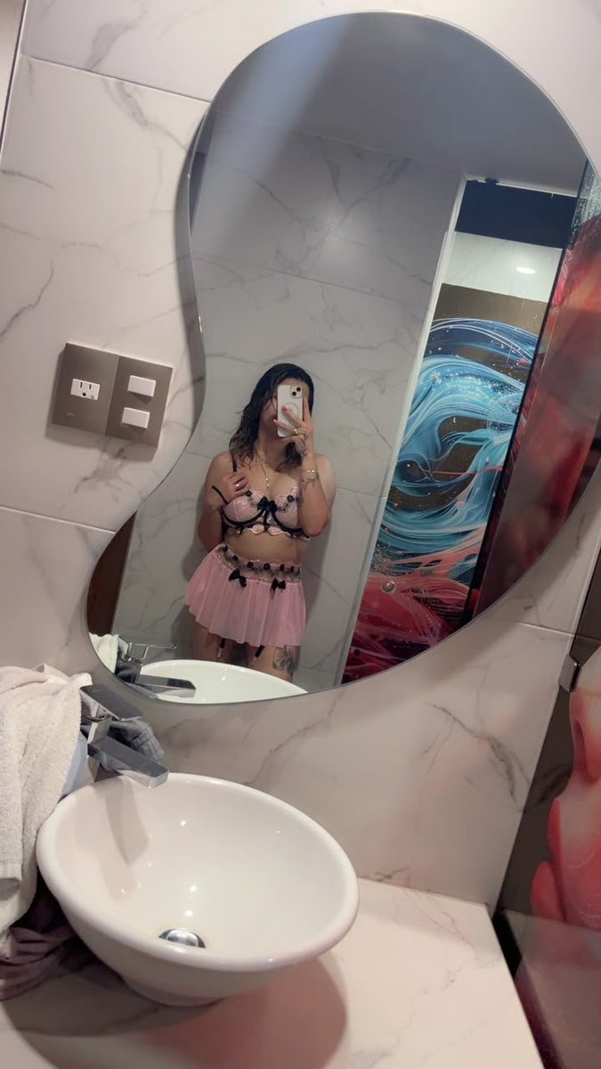 fannypeti37's tweet photo. Buen diaaaa 🔥
Lista para hoy 💋 https://t.co/ZkKXWLnEQe