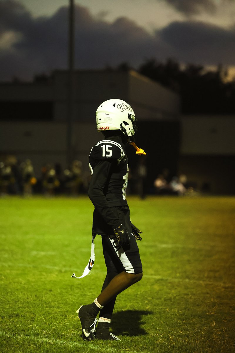 JacobAnglade15's tweet photo. Stats From Week 5  
5Tot Tackles 2TFL!!! https://t.co/LORglGetrV