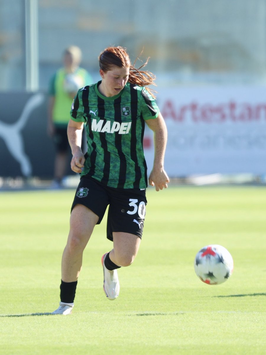 SassuoloUS's tweet photo. Debut para Annika 🇦🇷

#ForzaSasol 🖤💚 https://t.co/GCxXxF8OYl