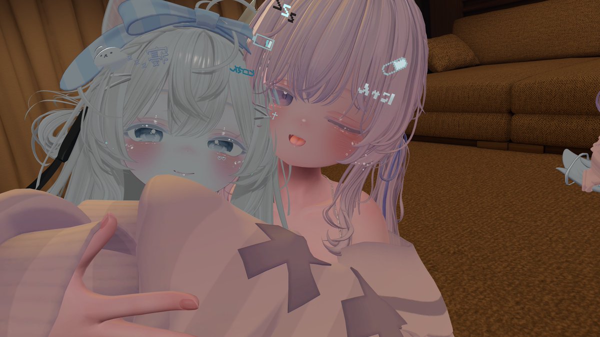 HirroVRChat's tweet photo. 🤍🤍 https://t.co/Npq07GGGzH