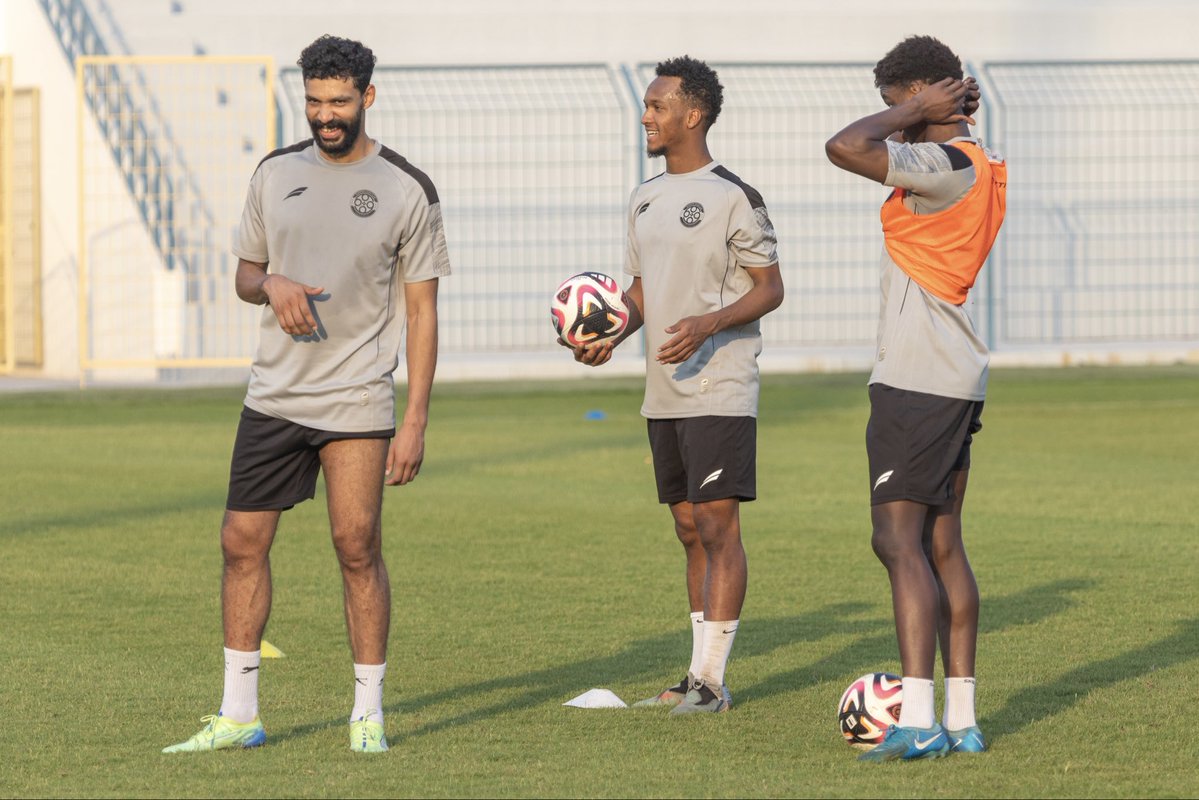 Algottah_FC's tweet photo. #صور | الروح المعنوية في أعلى مستوياتها
 😁💚💛
—
#نادي_الغوطة #فارس_اجا https://t.co/JOYV85mlll