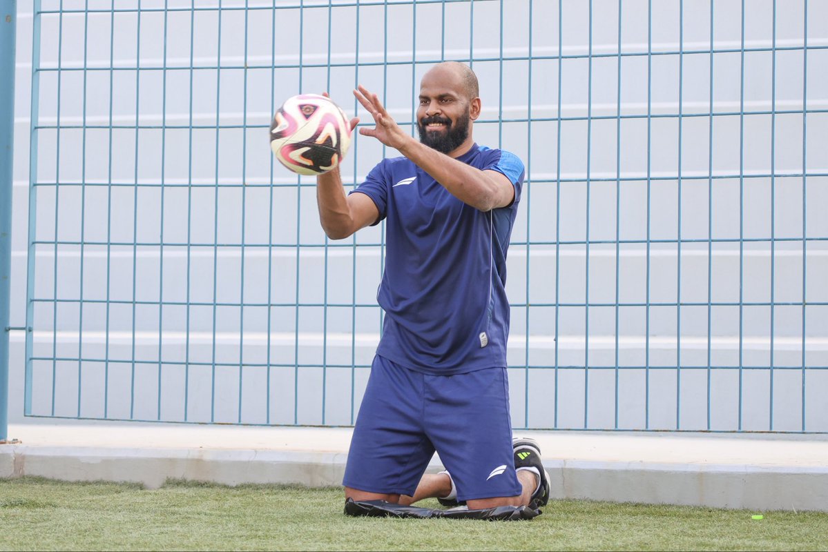 Algottah_FC's tweet photo. #صور | الروح المعنوية في أعلى مستوياتها
 😁💚💛
—
#نادي_الغوطة #فارس_اجا https://t.co/JOYV85mlll