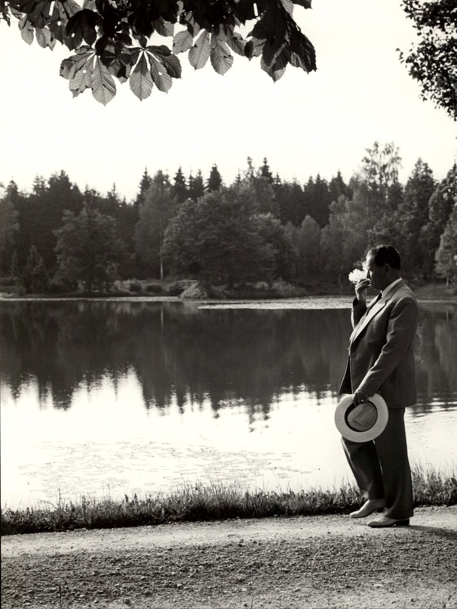 YugoslavVisuals's tweet photo. Tito at Lake Bled, 1958. https://t.co/Ir9zoIN2r3