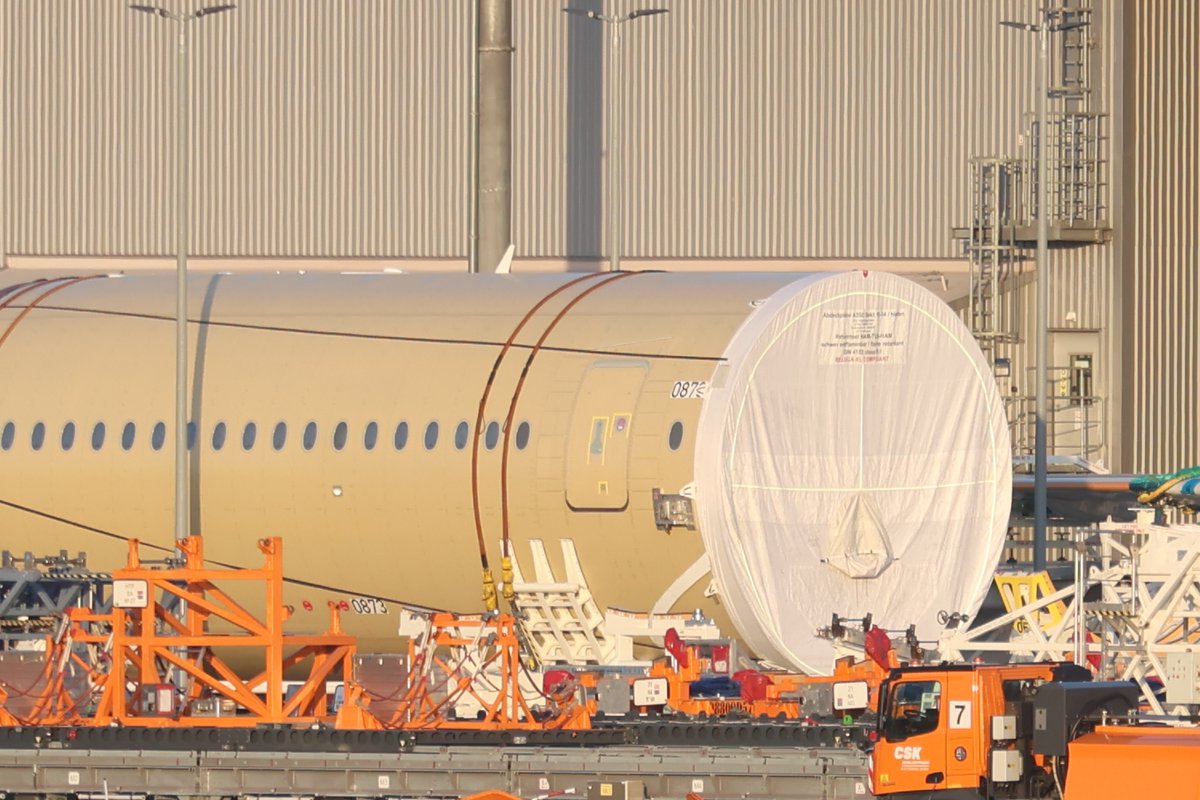 Tobias_Gudat's tweet photo. #A350 part  MSN873 for  first  A350-1000 #Turkish #Airlines  Ultra long range? the info by the Internet https://t.co/nelSr99gaQ