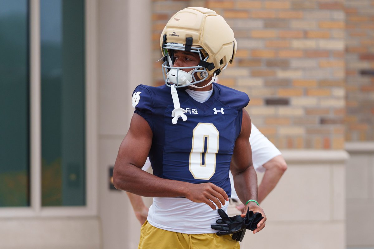PeteNakos's tweet photo. Notre Dame head coach Marcus Freeman announces Quincy Porter will undergo season-ending surgery. 

The Ohio State transfer did not play this season because of injury. 

https://t.co/Zu7A0z52wS https://t.co/NULmQjphBX
