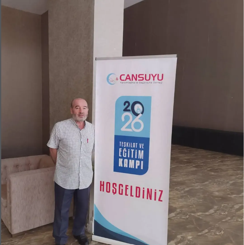 cansuyukayseri's tweet photo. 25-27 Eylül 2026 Tarihinde ANKARA/Haymana'da düzenlenen Cansuyu Genel Merkez Teşkilat ve Eğitim Kampına Kayseri temsilcimiz Sayın Yavuz MERCAN katılım sağlamışlardır. @cansuyudernegi @cansuyukayseri
Cansuyu sizi gerçek muhtaçlara ulaştırır.
#eğitim #yardım #türkiye https://t.co/eydQv2RX47