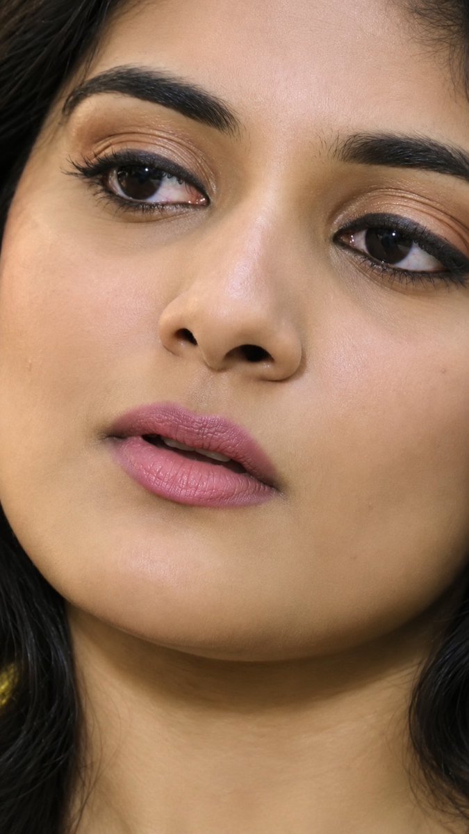 acktressarchive's tweet photo. #nivethathomas https://t.co/SaT1DfI51f