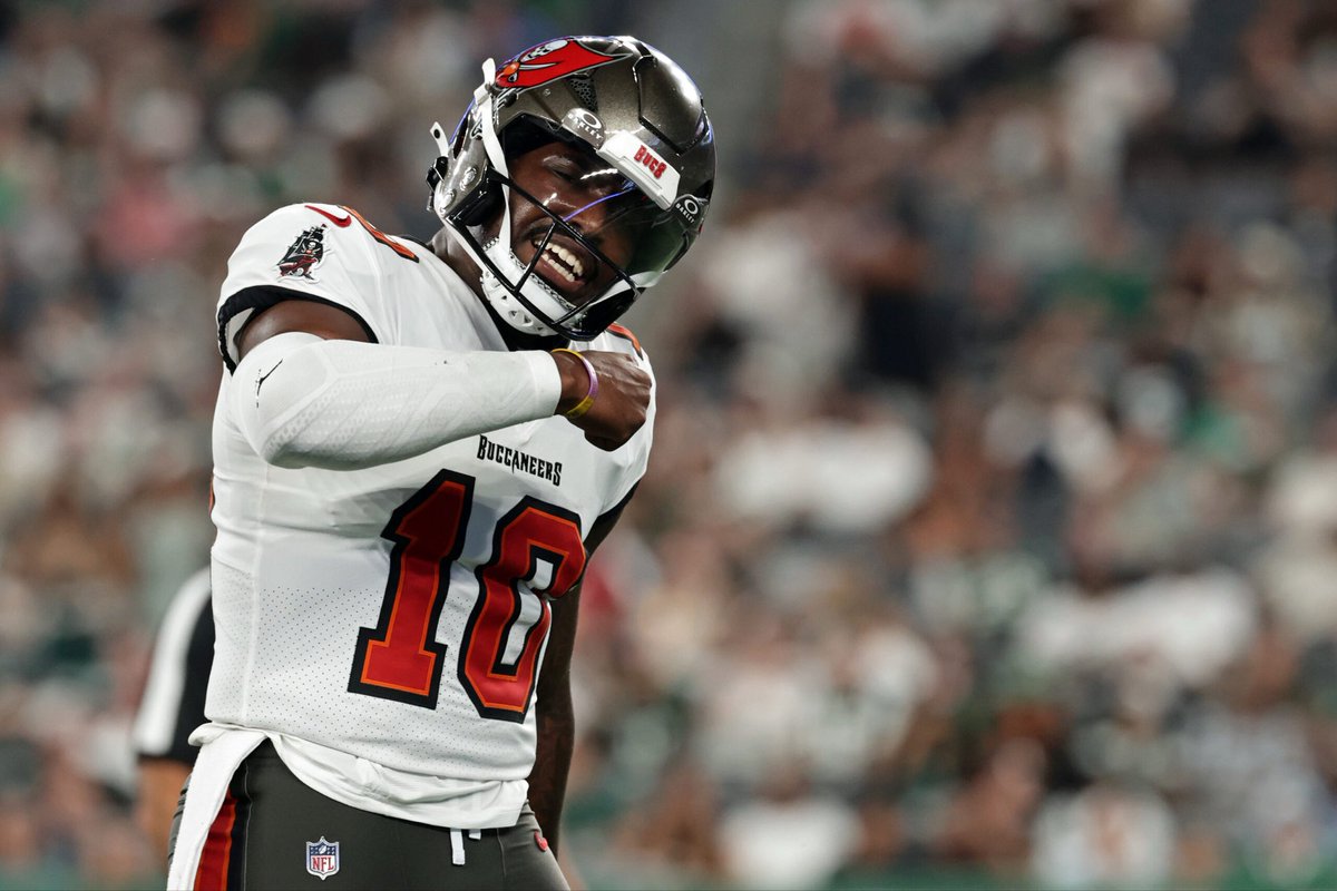 SleeperNFL's tweet photo. From undrafted to QB1.

Welcome to the NFL Jalon Daniels. https://t.co/WpYI4ApMH2