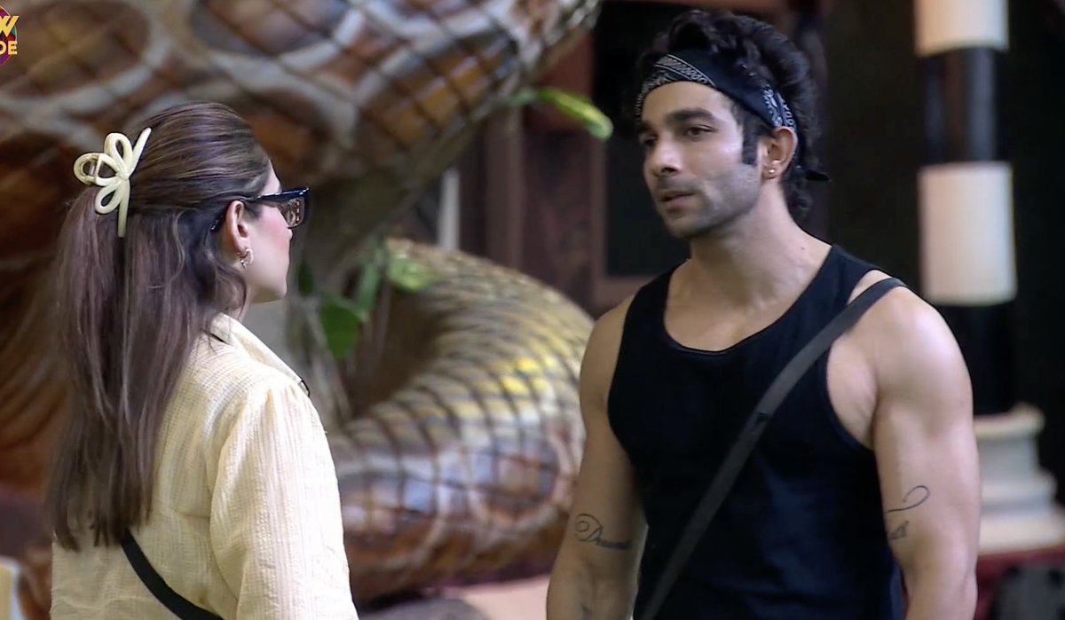 beingrachit_'s tweet photo. uditi: everyone said on wkv tht it was only qazi who stood for u.. u have said 10 times "very fragile ego' for qazi

aman went a step ahead: 'low iq bhi hai' like really aman???
#BiggBoss20 https://t.co/Qy0zOXKmy0