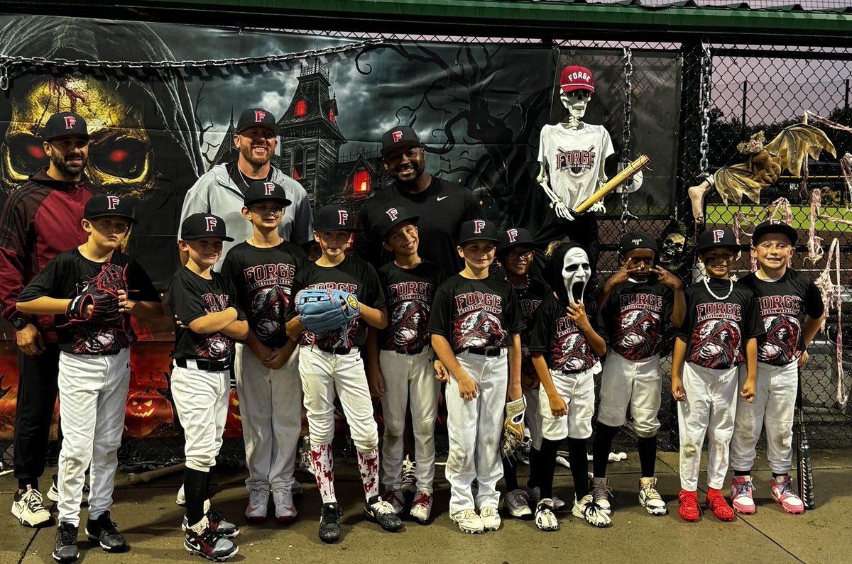 ForgeBaseballKS's tweet photo. 𝙁𝙊𝙍𝙂𝙀 𝙍𝙀𝘾𝘼𝙋 (9/25 - 9/27)

🏆 - Forge 9U Underwood | #MonsterBash Champions‼️

Great work from our other Forge Team’s making deep runs in their events!!

#BuiltByForge⚒️🔥 https://t.co/JQ3buoCVnH