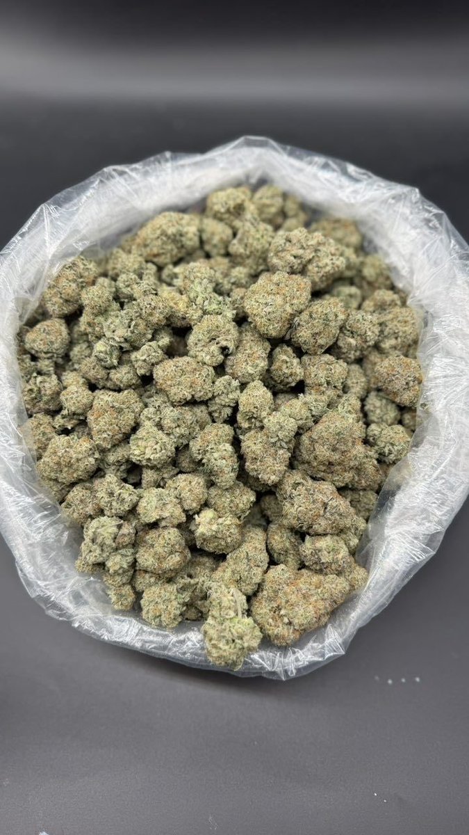 GoldenSgreens's tweet photo. BANANA OG ($1k)

+1(213) 890-7863 https://t.co/tTJpUNyMrJ