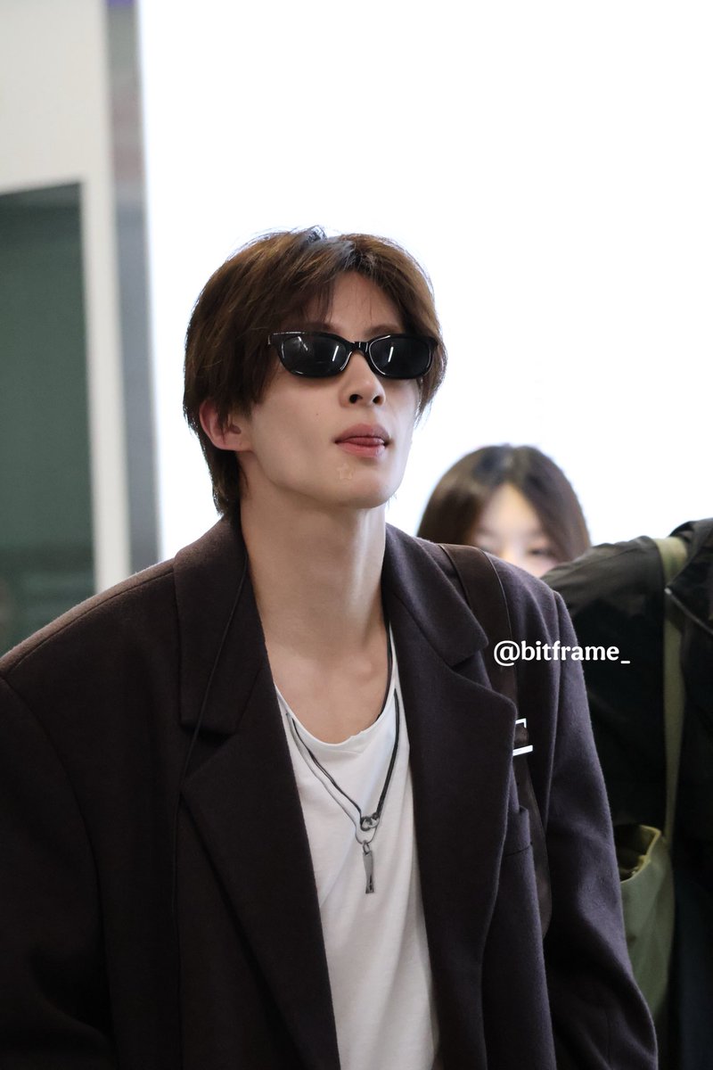 bitframe_'s tweet photo. 260928 CDG🛬

#ANTON #RIIZE #앤톤 #라이즈 https://t.co/gwvuMN8qsb