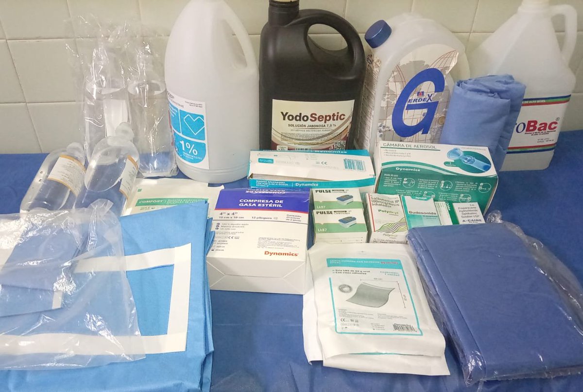 vzlanalliancech's tweet photo. Desde VAS sumamos nuestro granito de arena al trabajo de la Fundación Santa Lucía con nuestros hermanos venezolanos! 🇻🇪✨
Este aporte fue posible gracias a la recaudación realizada en el Arepazo del 25 de julio. ¡Gracias a todos por apoyar! 🤝
#UnidosporVenezuela  #Solidaridad https://t.co/ivBIwOqGwL
