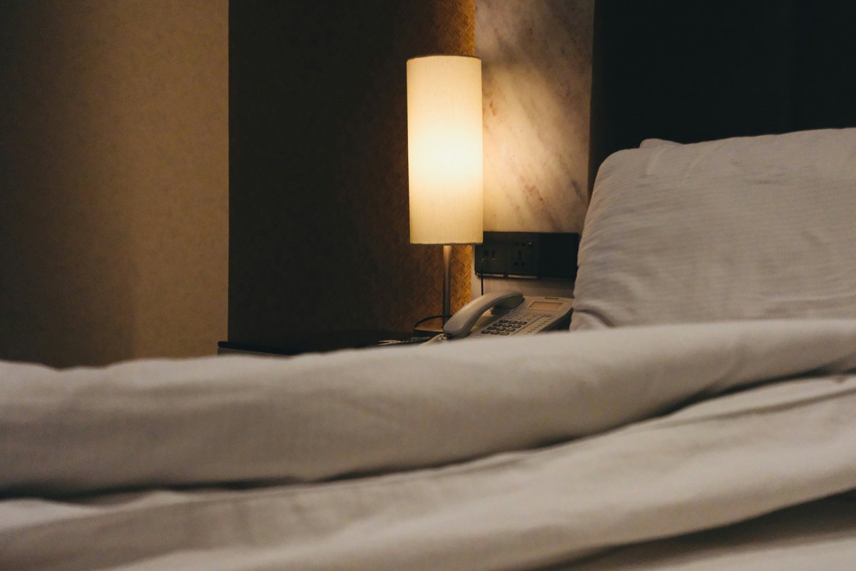 bengreenfield's tweet photo. A new major study of more than 10,000 adults has found that exposure to light at night (in the bedroom) is associated with measurable signs of heart damage: https://t.co/WbtlChkhJZ https://t.co/vfdboybRlZ