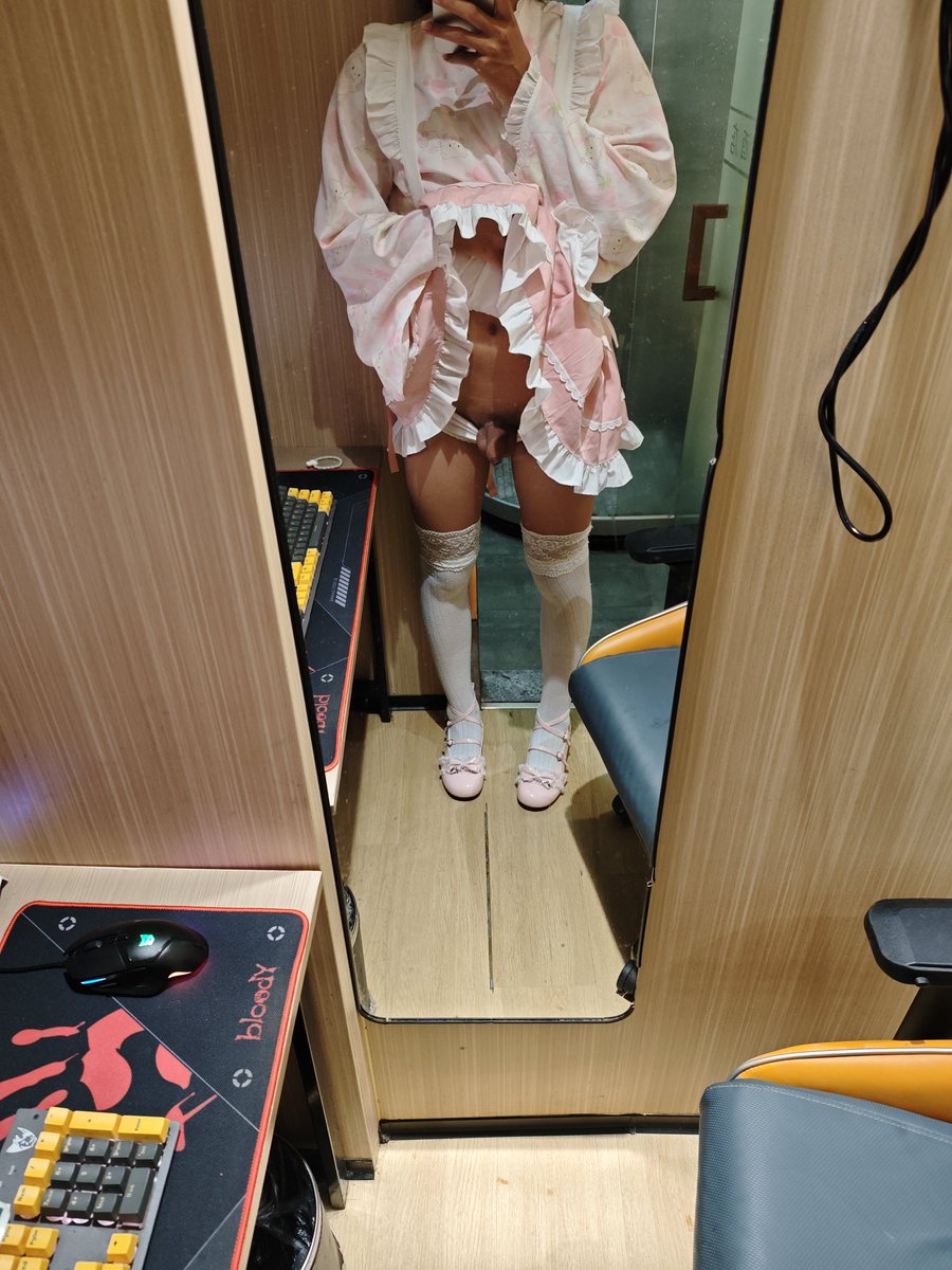 Helibko's tweet photo. 小伪娘 https://t.co/CytLS0Sqz3