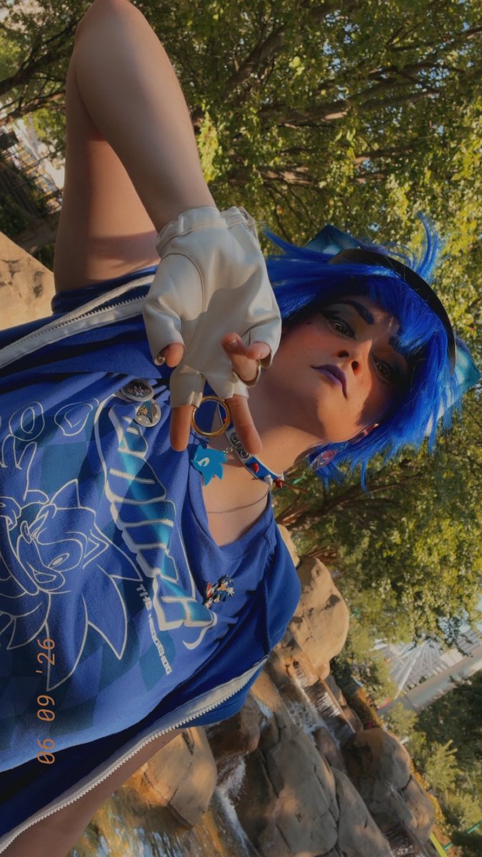 Cosplayer_Jade's tweet photo. I’m trying to think what cosplay to take my cruise Sonic or Shadow. What you guys think?

#cosplayer #cosplay #SonicTheHedegehog #shadowthedgehog #sonic #shadow https://t.co/Yq7z786tq8
