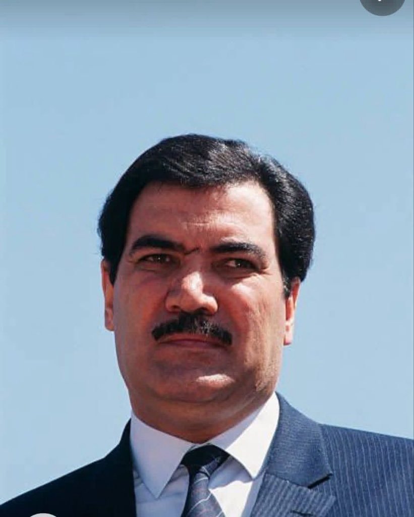 TawabAbdullah01's tweet photo. #ريښتياويل د قدرت نښه ده. 

هسې دی پخواني کمونيست پوری رایاده شوه دا څو ورځې يي عکسونه ښکته پورته کيږي چی زر ځله يي را ژوندی کړئ او زر ځله مړ شي بيا به هم کمونيست، ملحد او بی دينه وي. بيا به يي هم پر تندي د وطن پلورلو او د شورويانو د غلامئ ټاپه لګيدلي وي د چا پلار يي د کمونيزم الحادي فکر او عقيده نشي ردولې. که هر څومره وغاپئ او چټيات زمزمه کړئ علماؤ د وخت يي يي فيصله په قرآن او احاديثو کړيده. ستاسی ببولالی هيڅ ځای نه نیسي.