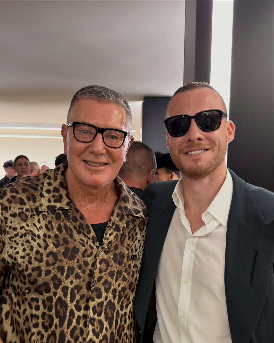 live__for_music's tweet photo. Kerem pictured with Stefano Gabbana
#KeremBürsin https://t.co/rbYtvfi9xO